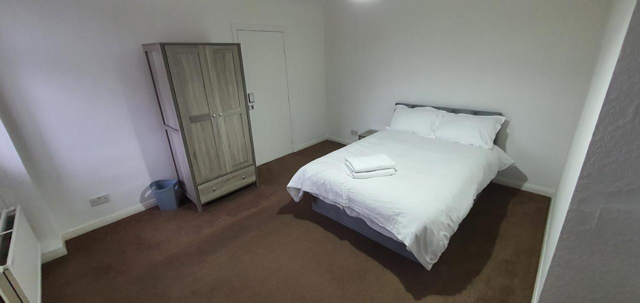 24Hr Self Check In Apartment Central Barnsley Esterno foto