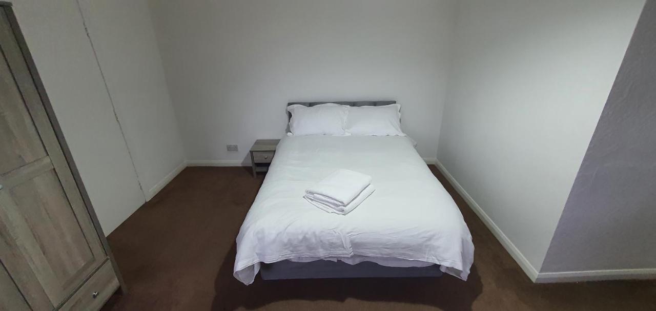 24Hr Self Check In Apartment Central Barnsley Esterno foto