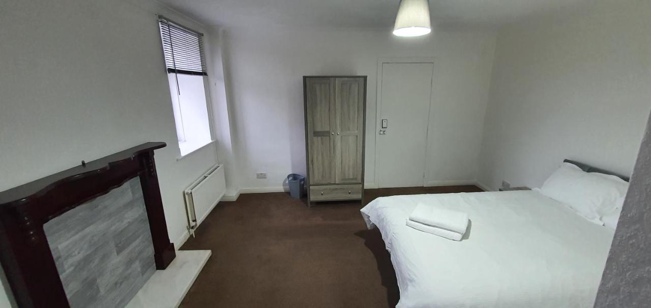 24Hr Self Check In Apartment Central Barnsley Esterno foto