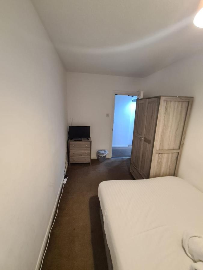 24Hr Self Check In Apartment Central Barnsley Esterno foto